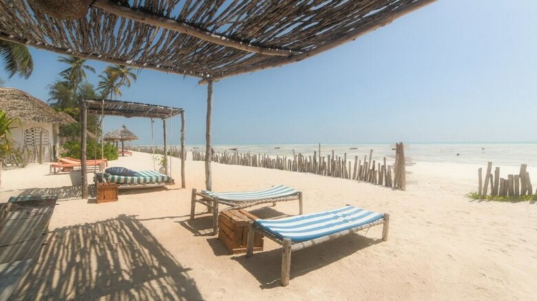 Uhuru Beach Hotel