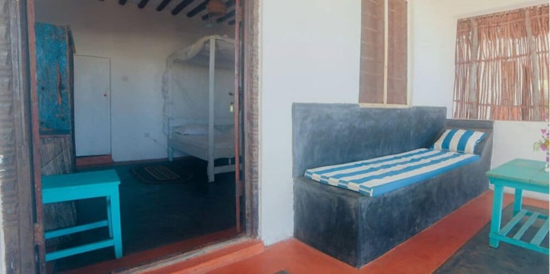 Uhuru Beach Hotel