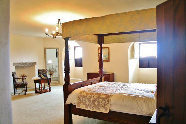 Bed & Breakfast Leslie Castle