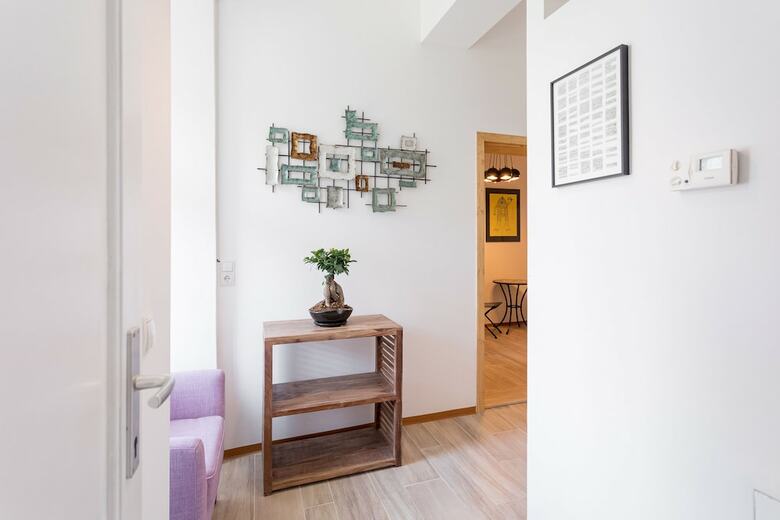 Vintagehome: Apartments By Naschmarkt