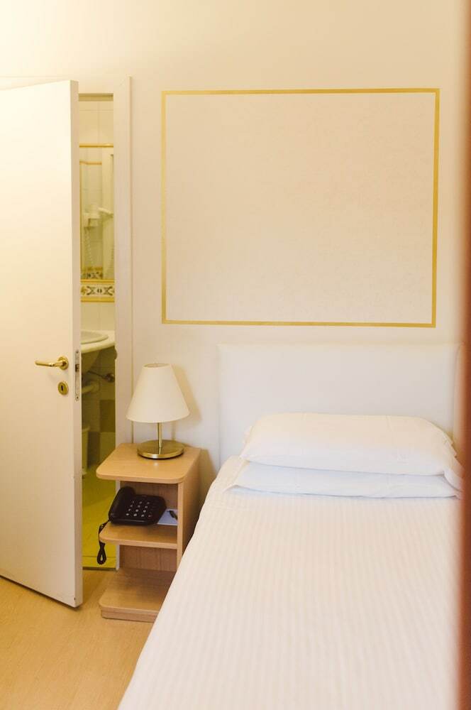 Hotel America