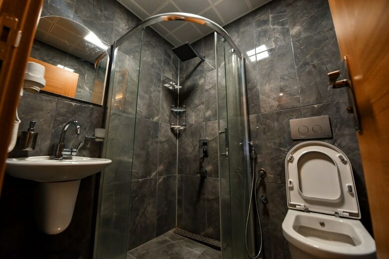 Hotel Serah Residence