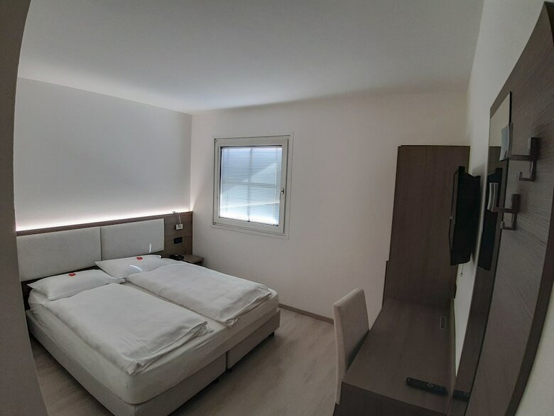 Hotel Garn� Villa Fontana