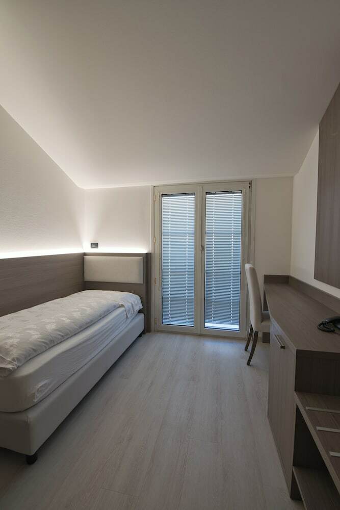 Hotel Garn� Villa Fontana