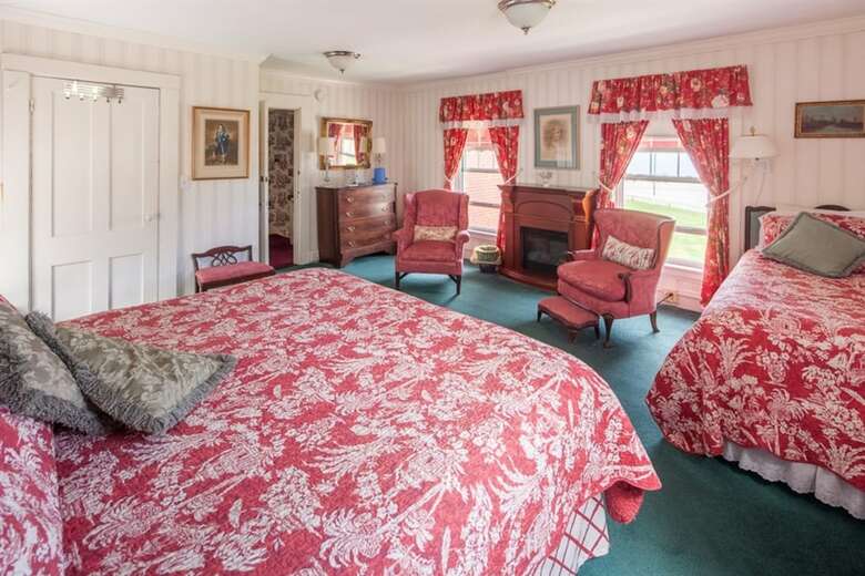 Bed & Breakfast Augustus Bove House