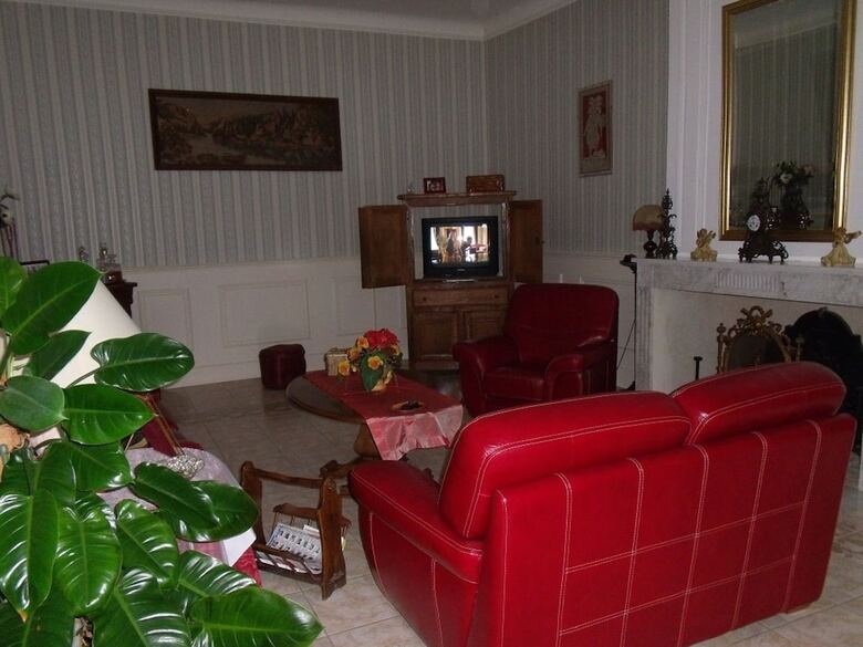 House With 4 Bedrooms In Marcellus, With Enclosed Garden And Wifi