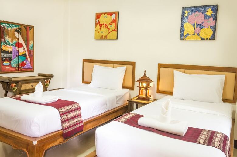 Hotel Dp House