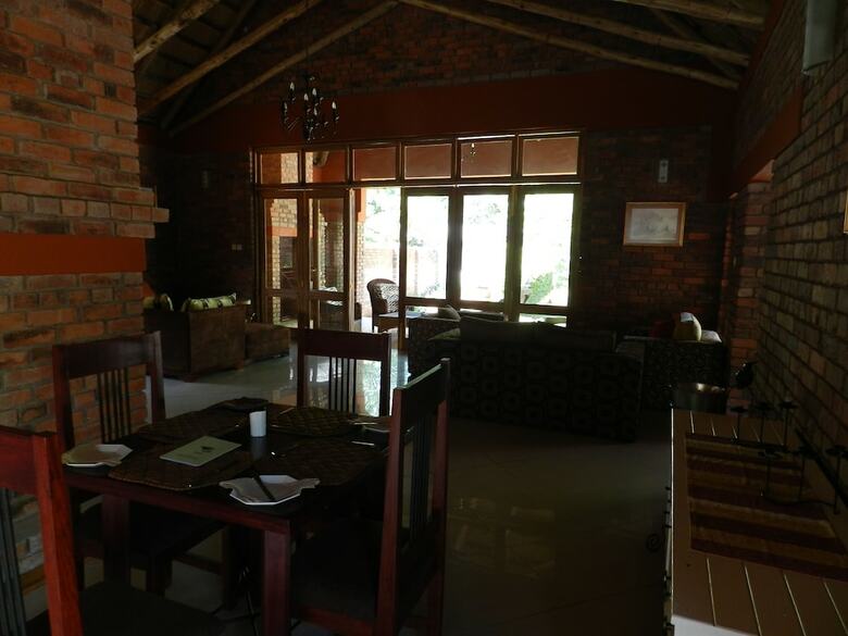 Posada Kutandara Lodges