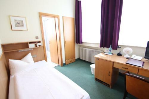 Hotel Pfaffenm�hle Aschaffenburg/ Damm