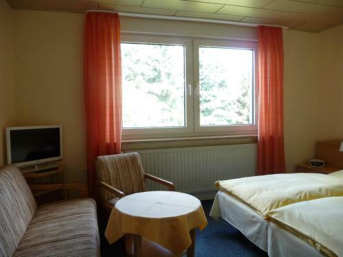Hostal Pension Br�uer