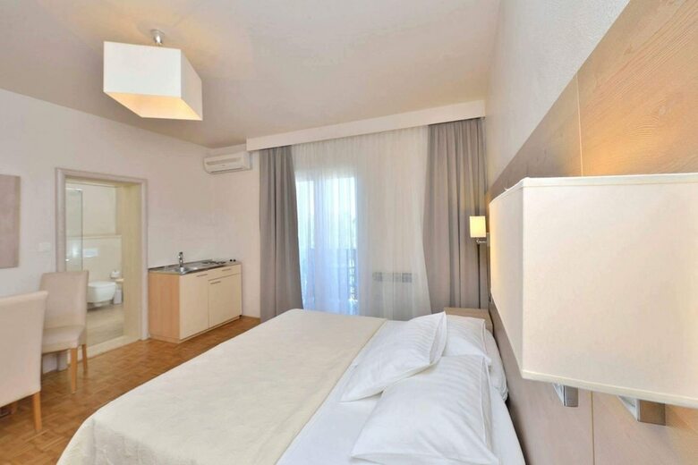 Apartamentos Studio In Sukosan, With Balcony And Wifi - 30 M From The Beach