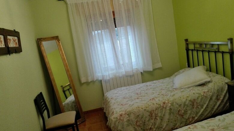 House With 3 Bedrooms In Peral de Arlanza, With Enclosed Garden