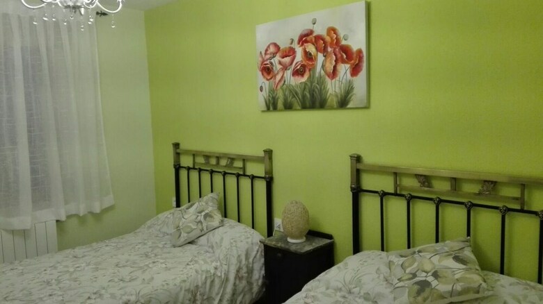 House With 3 Bedrooms In Peral de Arlanza, With Enclosed Garden