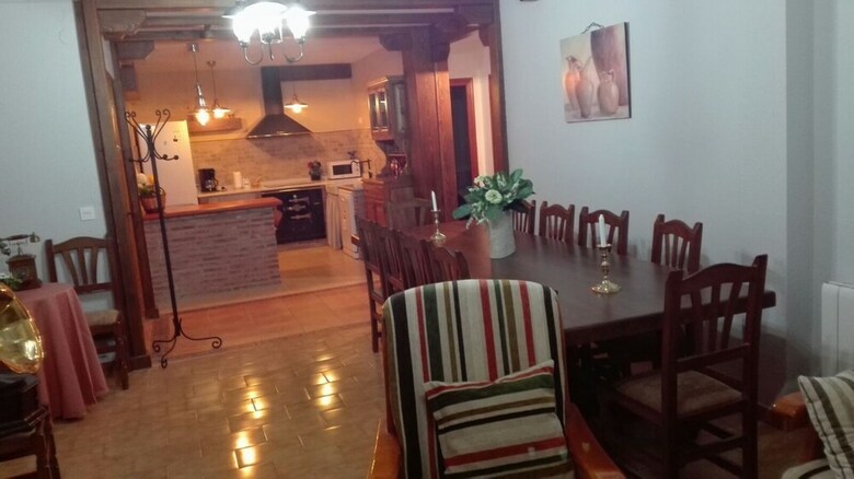 House With 3 Bedrooms In Peral de Arlanza, With Enclosed Garden