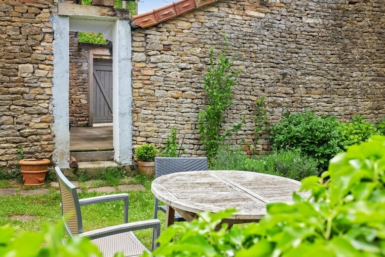 House With 2 Bedrooms In Grevilly, With Enclosed Garden