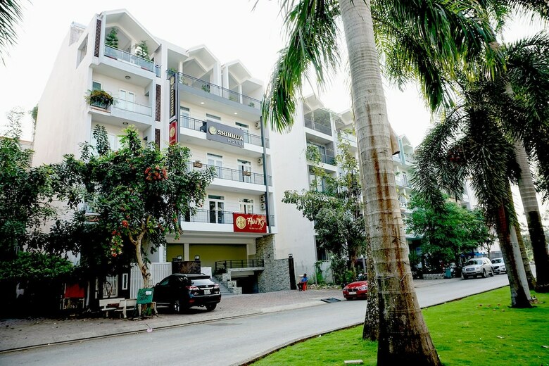 Shinhua Hotel