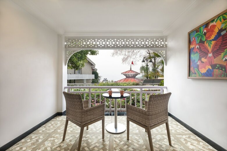 Hotel Mayfair Himalayan Spa Resort