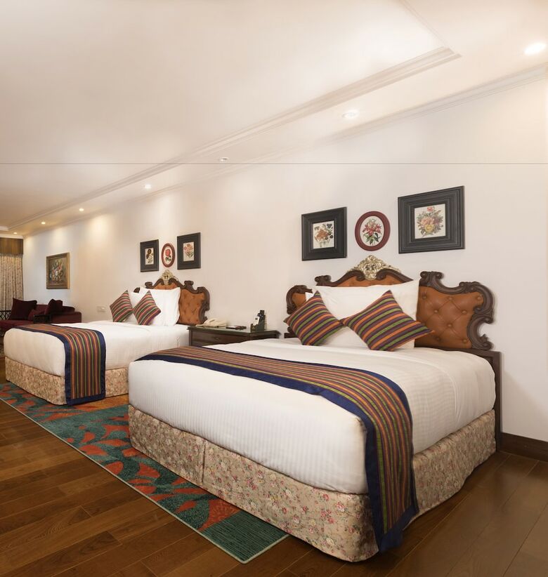 Hotel Mayfair Himalayan Spa Resort