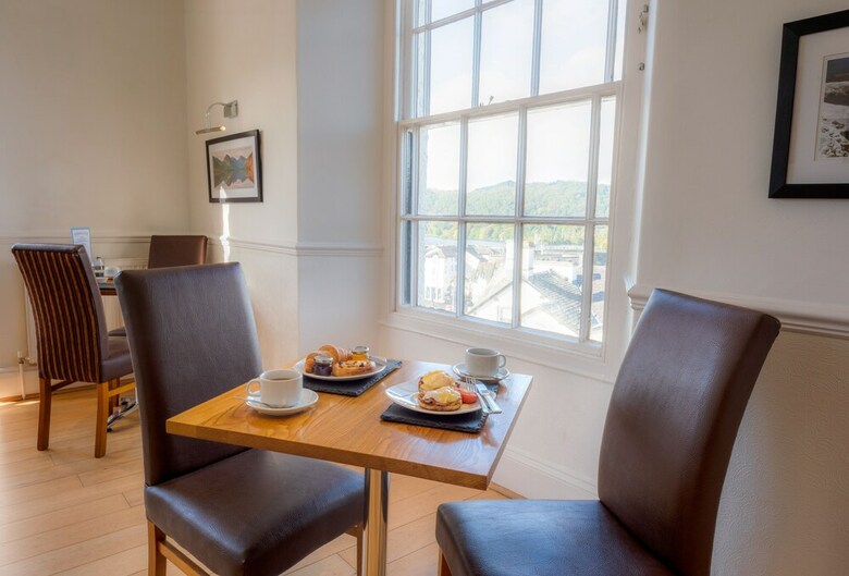 Bed & Breakfast Oakbank House