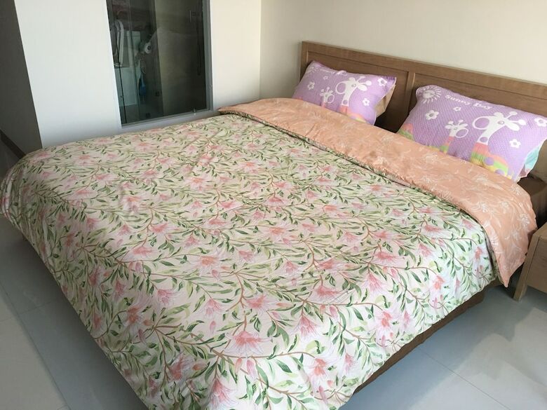 Frank's Condo At Riviera Wongamat