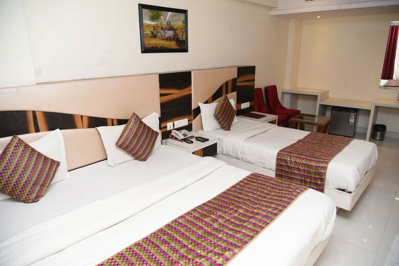 Hotel Shanti Plaza