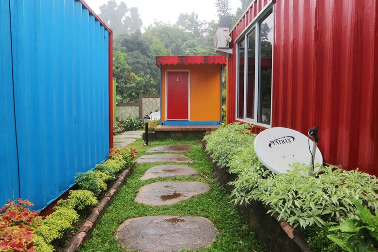 Container Inn Hotel