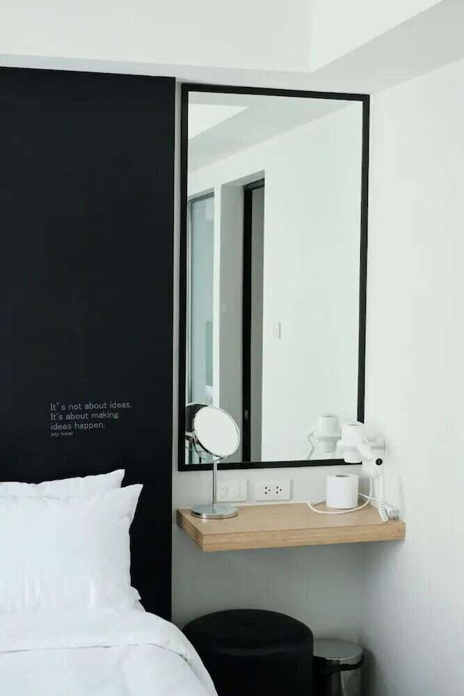 Isty Hotel