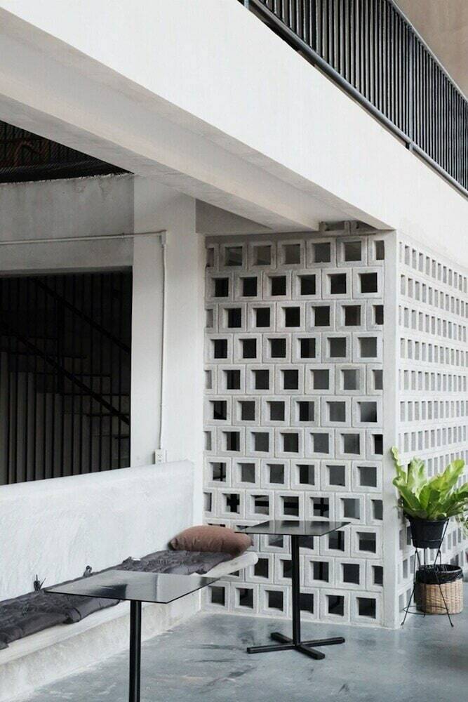 Isty Hotel
