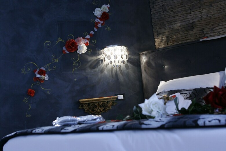 Hotel Crystal Rhome Guest House