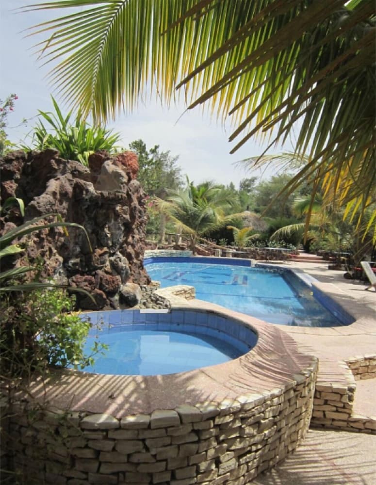 Le Campement Calao Du Lac Rose