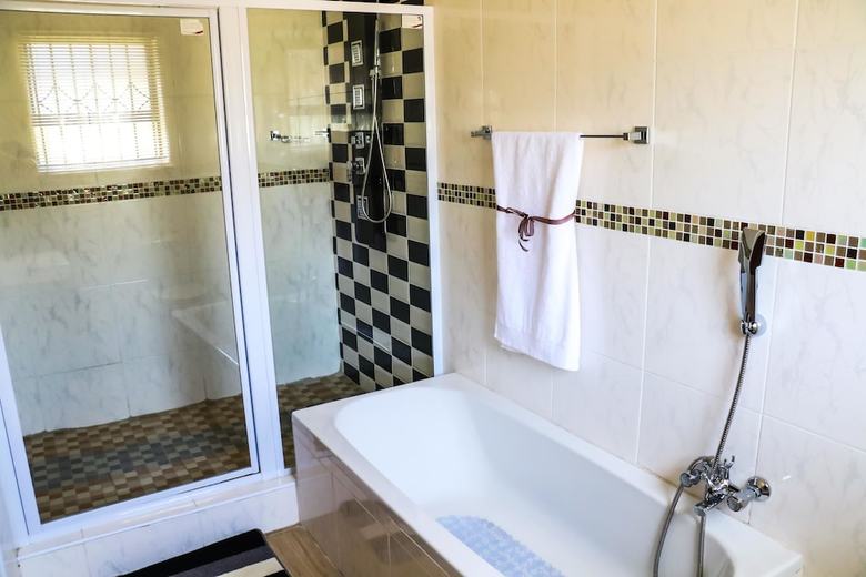 Hotel Estoby Executive Guesthouse