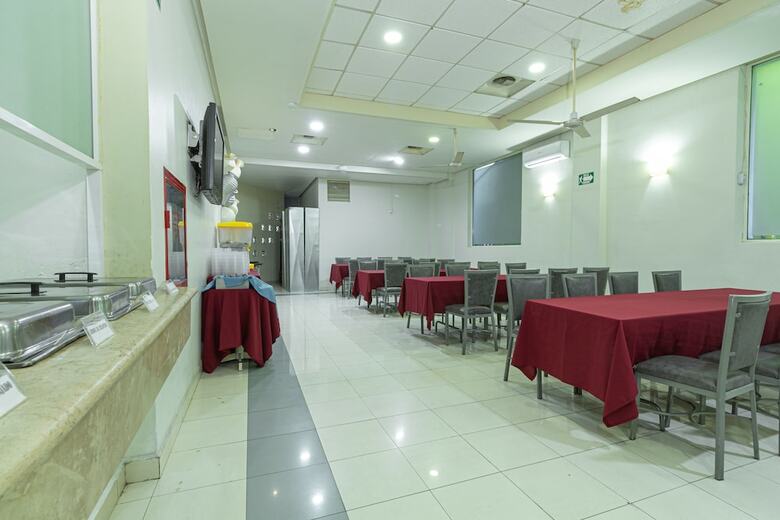 Hotel Plaza Del Arco Express