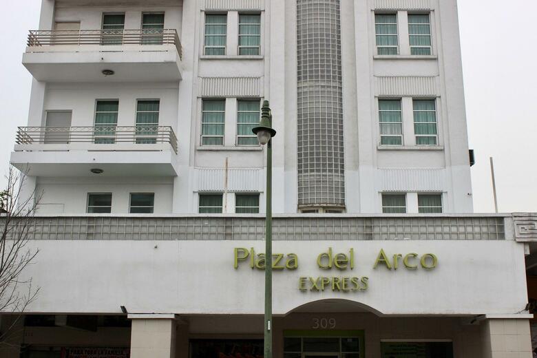Hotel Plaza Del Arco Express