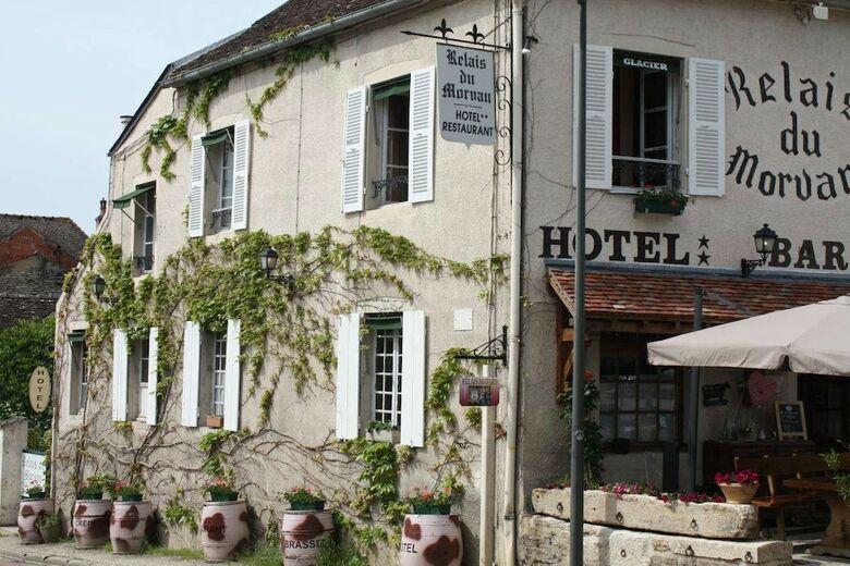 Hotel Le Relais Du Morvan