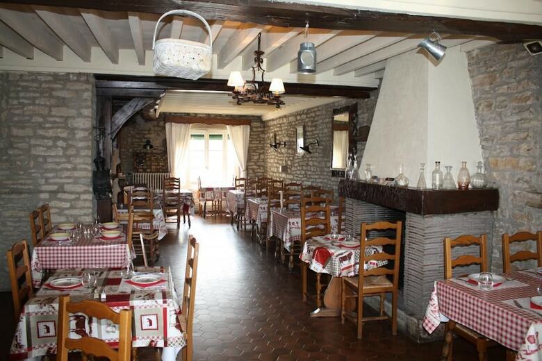 Hotel Le Relais Du Morvan