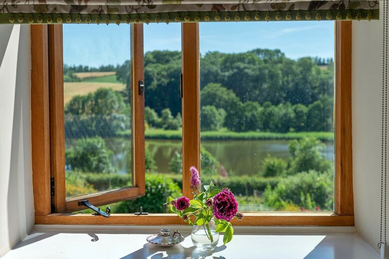 The Dinney Bed And Breakfast