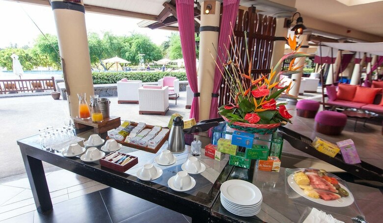 Apartamentos Albatros Residence - Lunch And Dinner