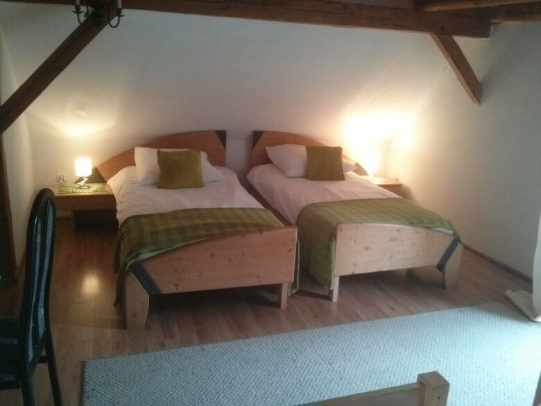Hotel Zb�jna Debra