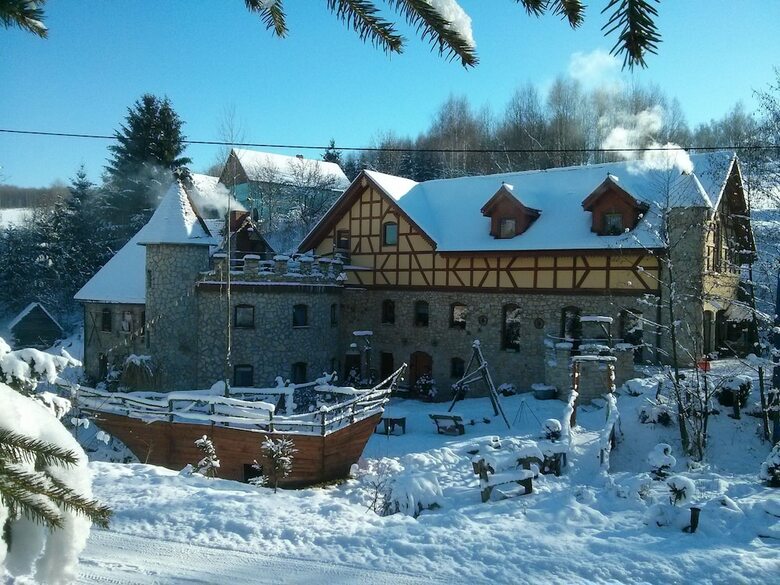 Hotel Zb�jna Debra