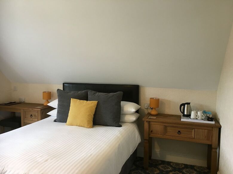 Hotel Tranmere House