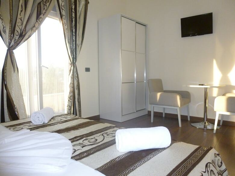 Hotel Red Apple