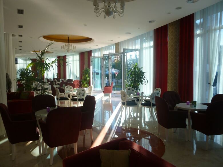 Hotel Red Apple