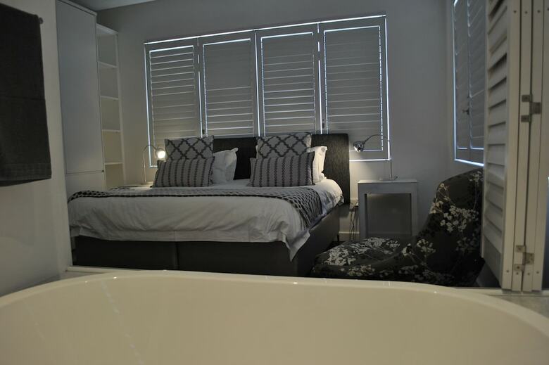 Apartamentos 15 On Upper Orange