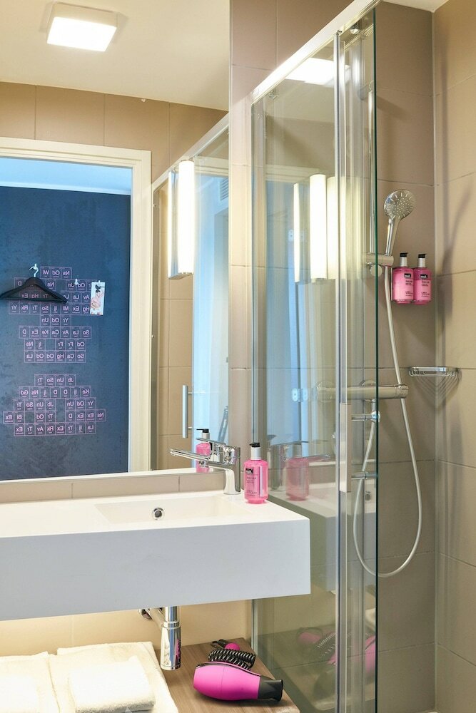 Posada Moxy Milan Linate Airport