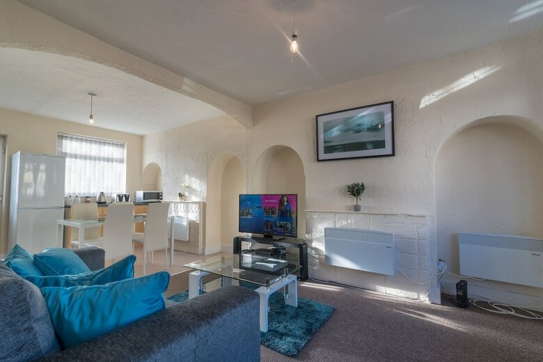 Residencia Two Bedroom Serviced House