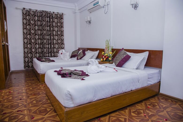 Ye Myanmar Hotel