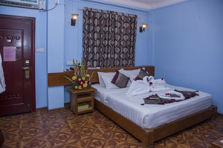 Ye Myanmar Hotel