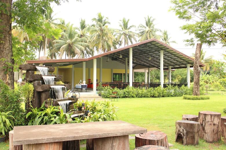 Hotel Baan Suan Siriwat