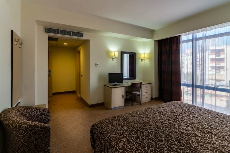 Hotel Fieri