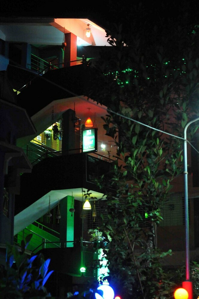 Hotel Green Leaf Guest House